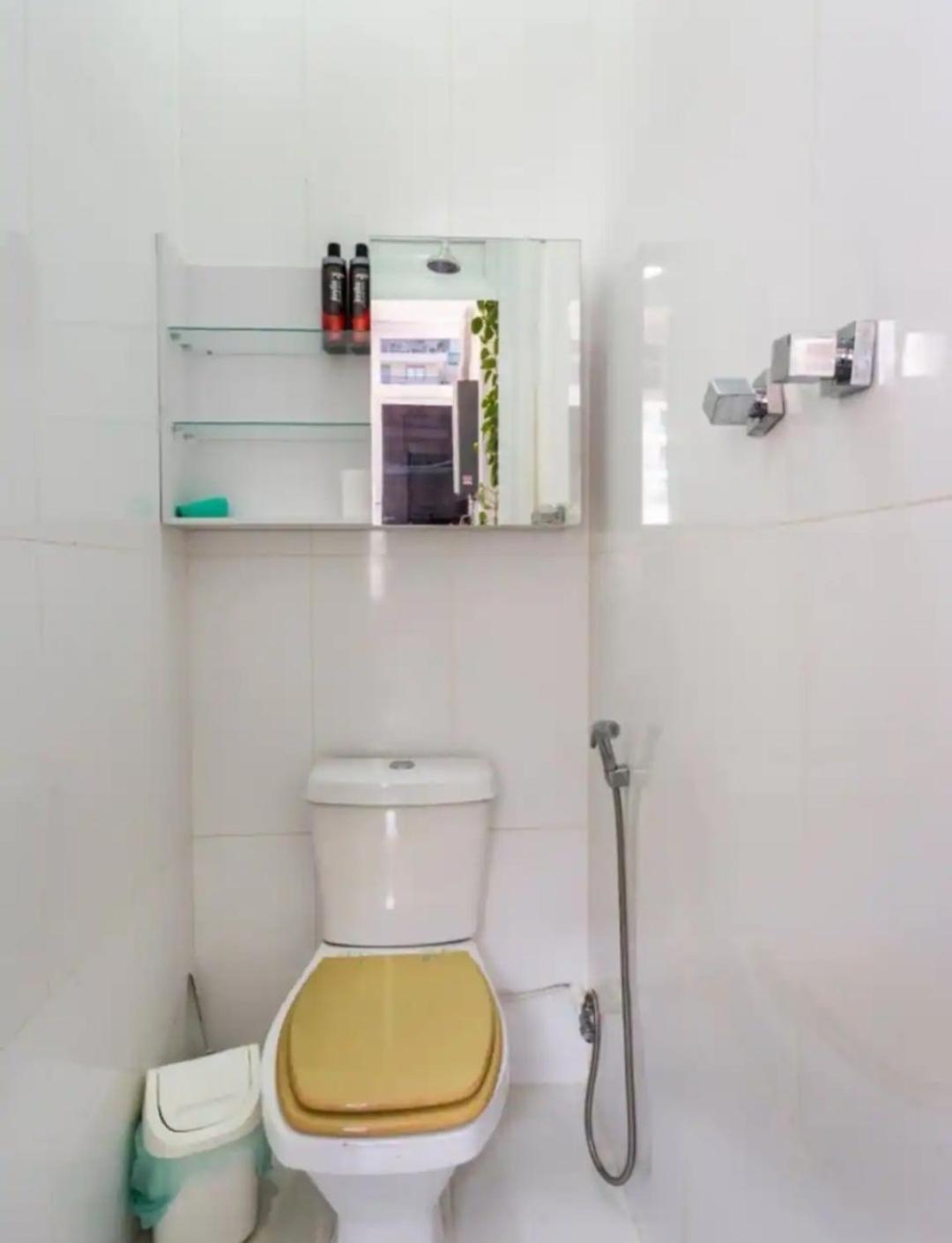 Quarto Com Anfitriao Rj Rio de Janeiro Camera foto